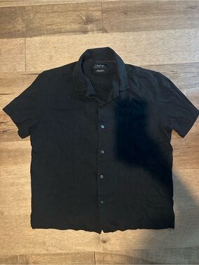 Men's Black Short-Sleeve Button-Down Casual Shirt